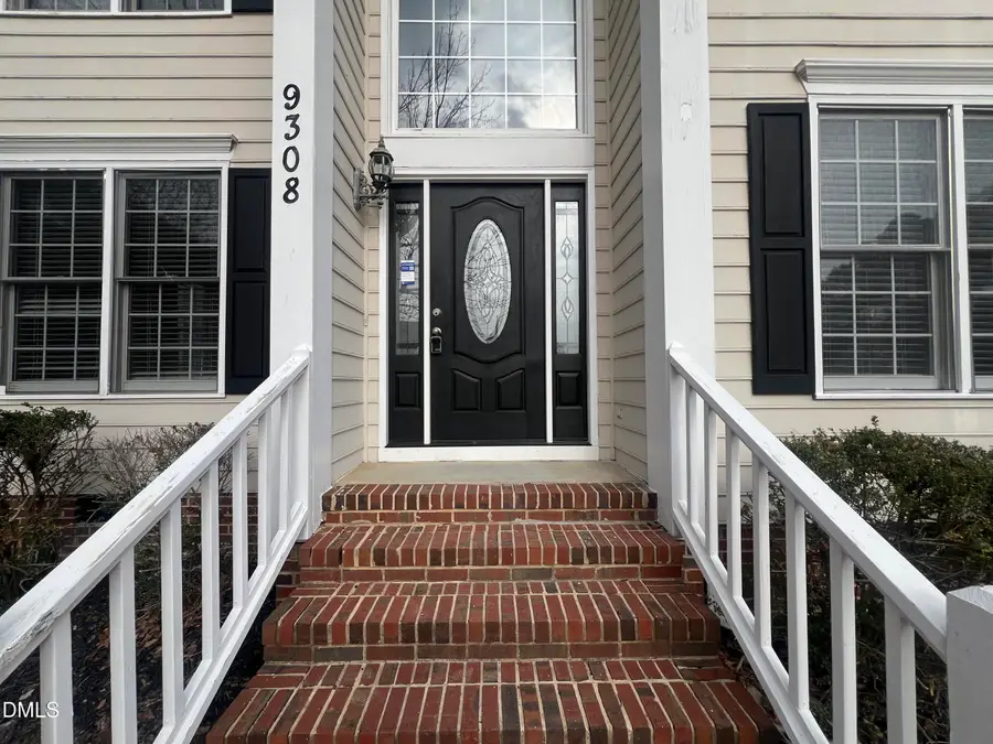 9308 Leslieshire Drive, Raleigh, NC 27615 - Image #2