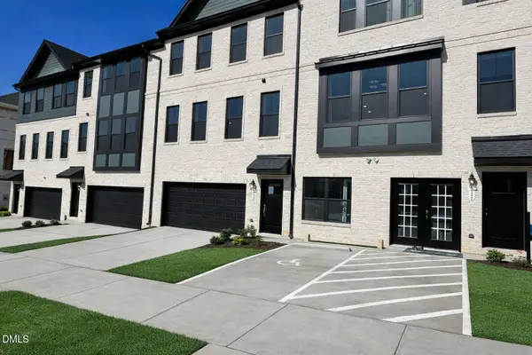 136 Midtown Rows Way #22, Fuquay Varina, NC 27526