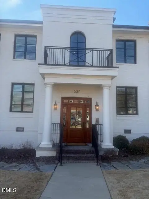 607 Smedes Place #B, Raleigh, NC 27605