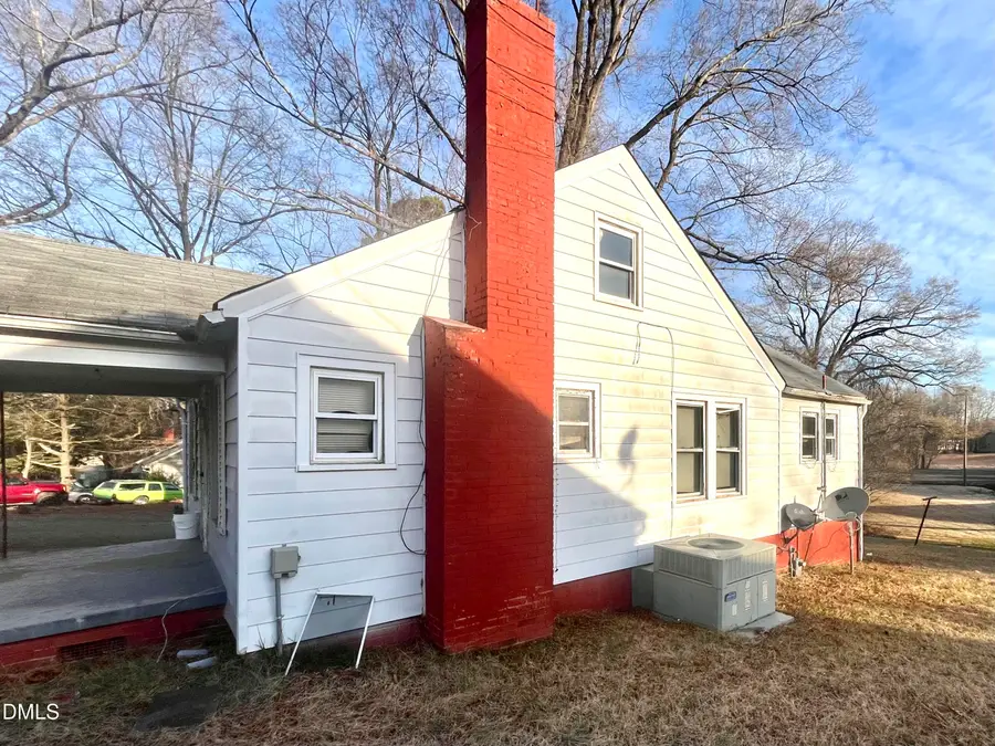 525 Lakeside Avenue, Burlington, NC 27217 - #2