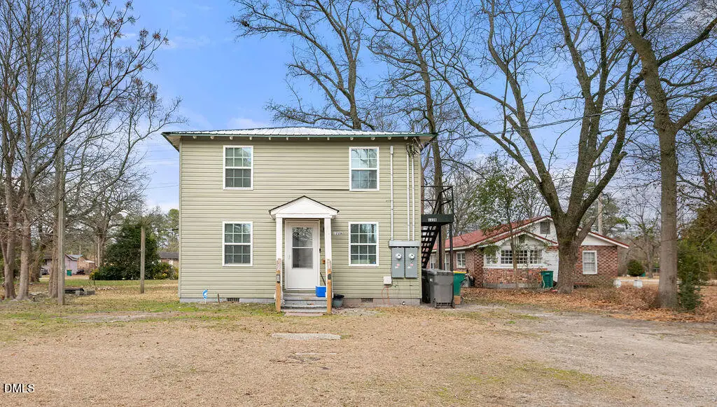 122 Washington Street, Lumberton, NC 28358 - #1