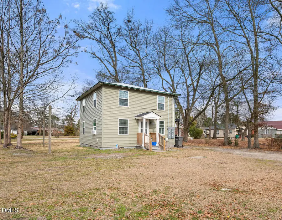 122 Washington Street, Lumberton, NC 28358 - #2