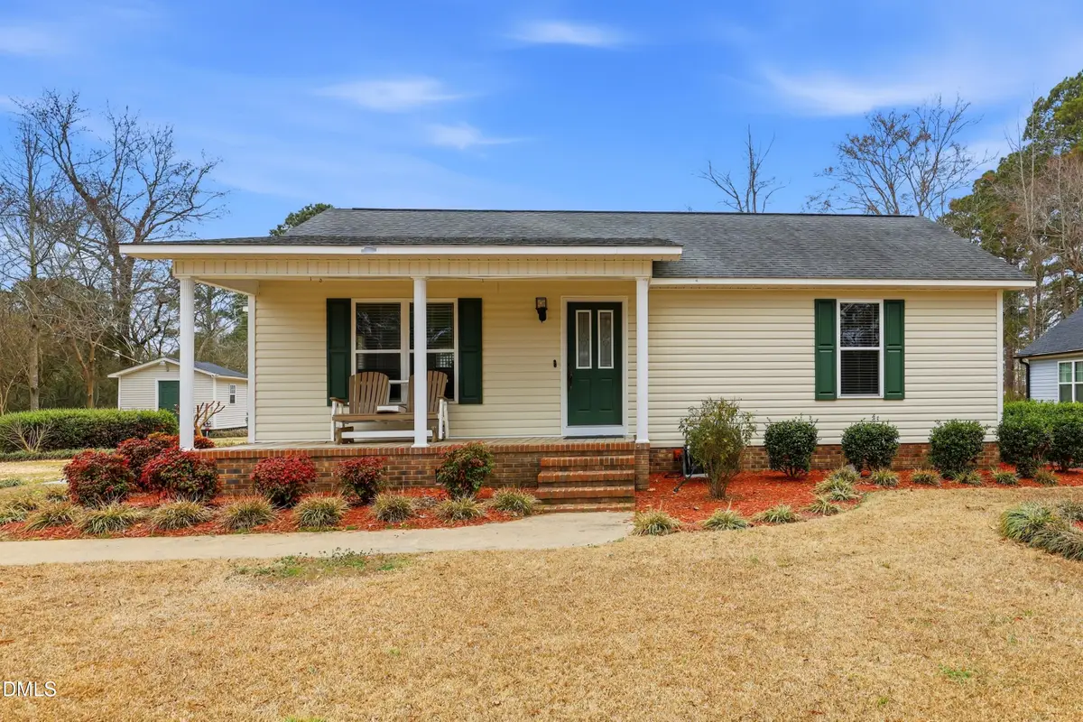 525 W Edwards Street, Princeton, NC 27569 - #1