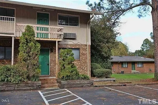 4 Shepherd Lane #Bldg D, Chapel Hill, NC 27514