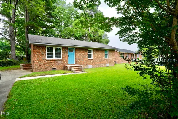 712 Boston Avenue, Washington, NC 27889