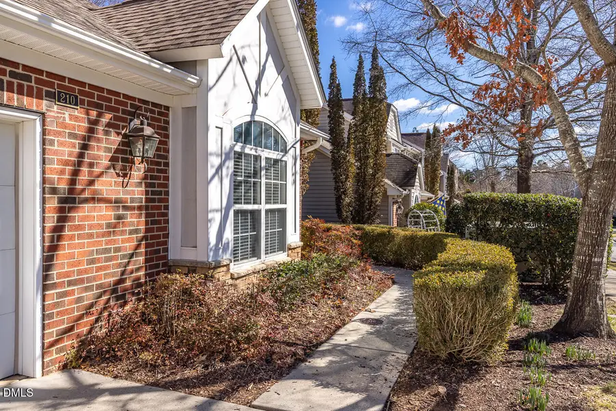 210 Chateau Place, Chapel Hill, NC 27516 - #3