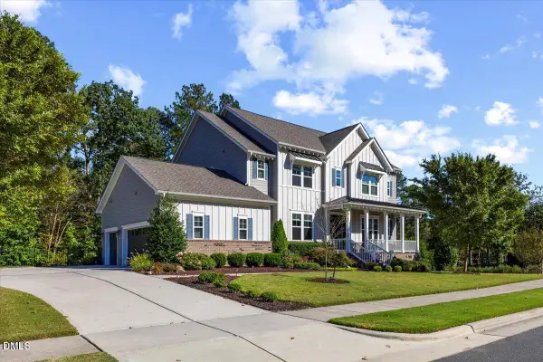 716 Peninsula Forest Place, Cary, NC 27519