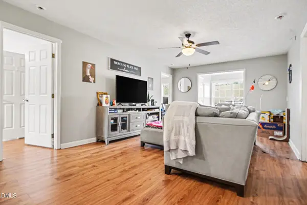 1305 Kent Road #202, Raleigh, NC 27606