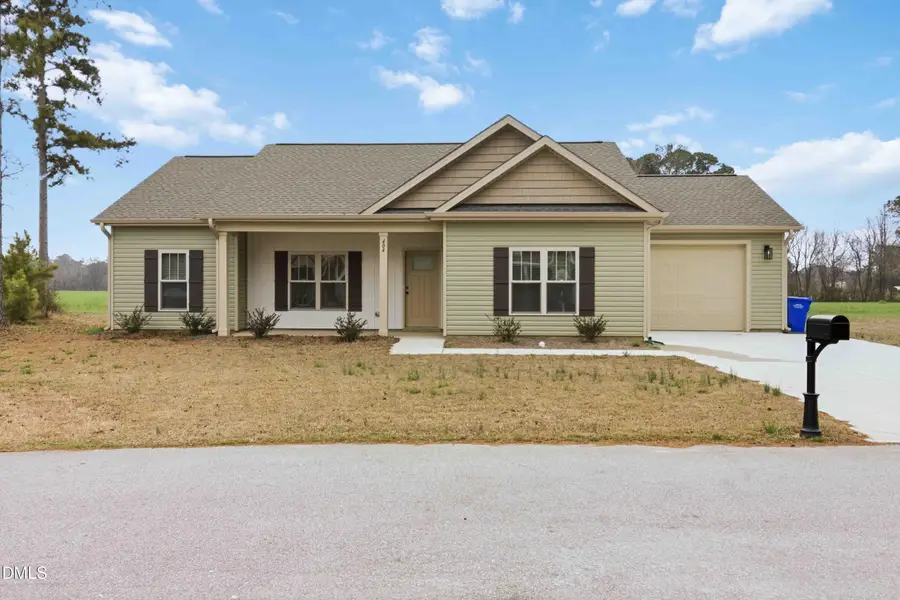 404 S Eastwood Drive, Benson, NC 27504 - #3