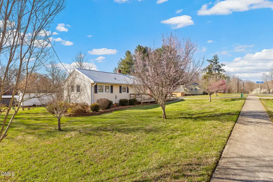 407 N Ninth Street, Mebane, NC 27302 - #3