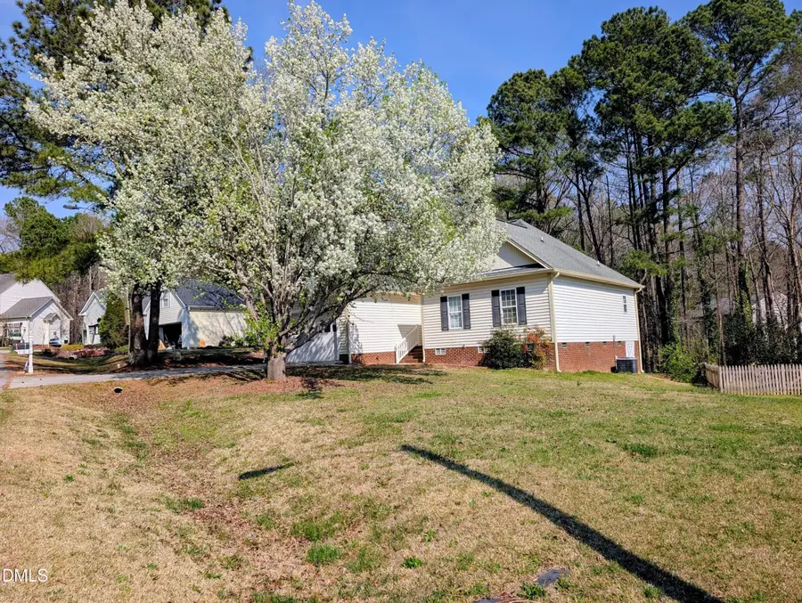 102 Ashton Court, Clayton, NC 27527 - #3