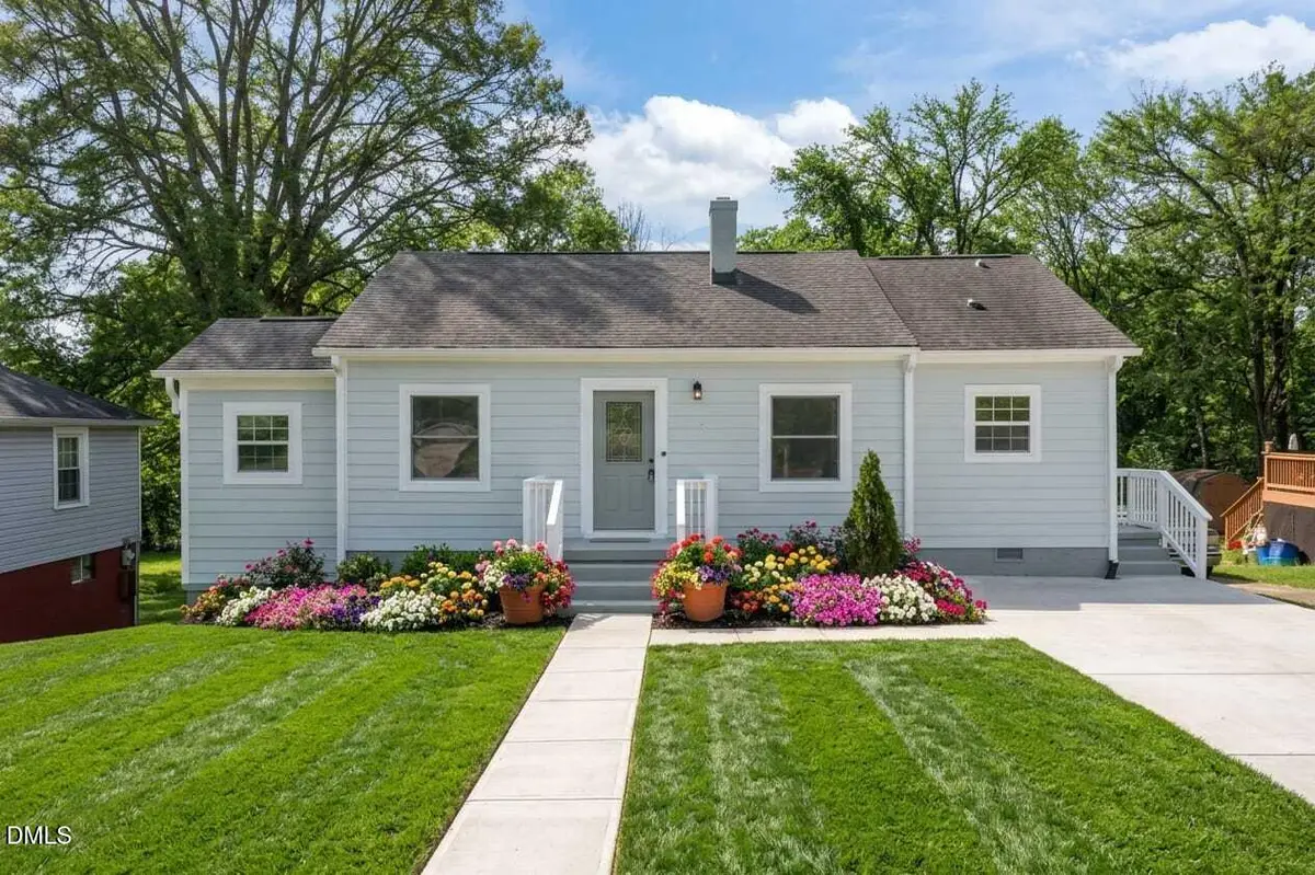 408 W Gilbreath Street, Graham, NC 27253 - #1