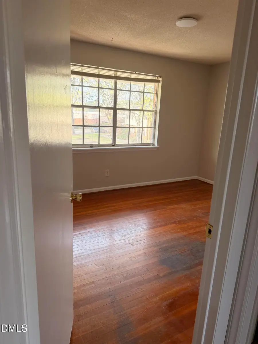 1002 Willow Drive #Apt 31, Chapel Hill, NC 27514 - #3