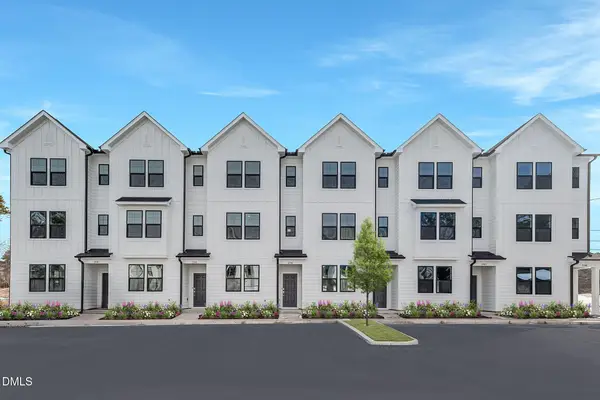 2306 Oakwood Meadows Court, Raleigh, NC 27604