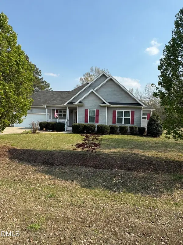 245 Oxfordshire Drive, Fuquay Varina, NC 27526