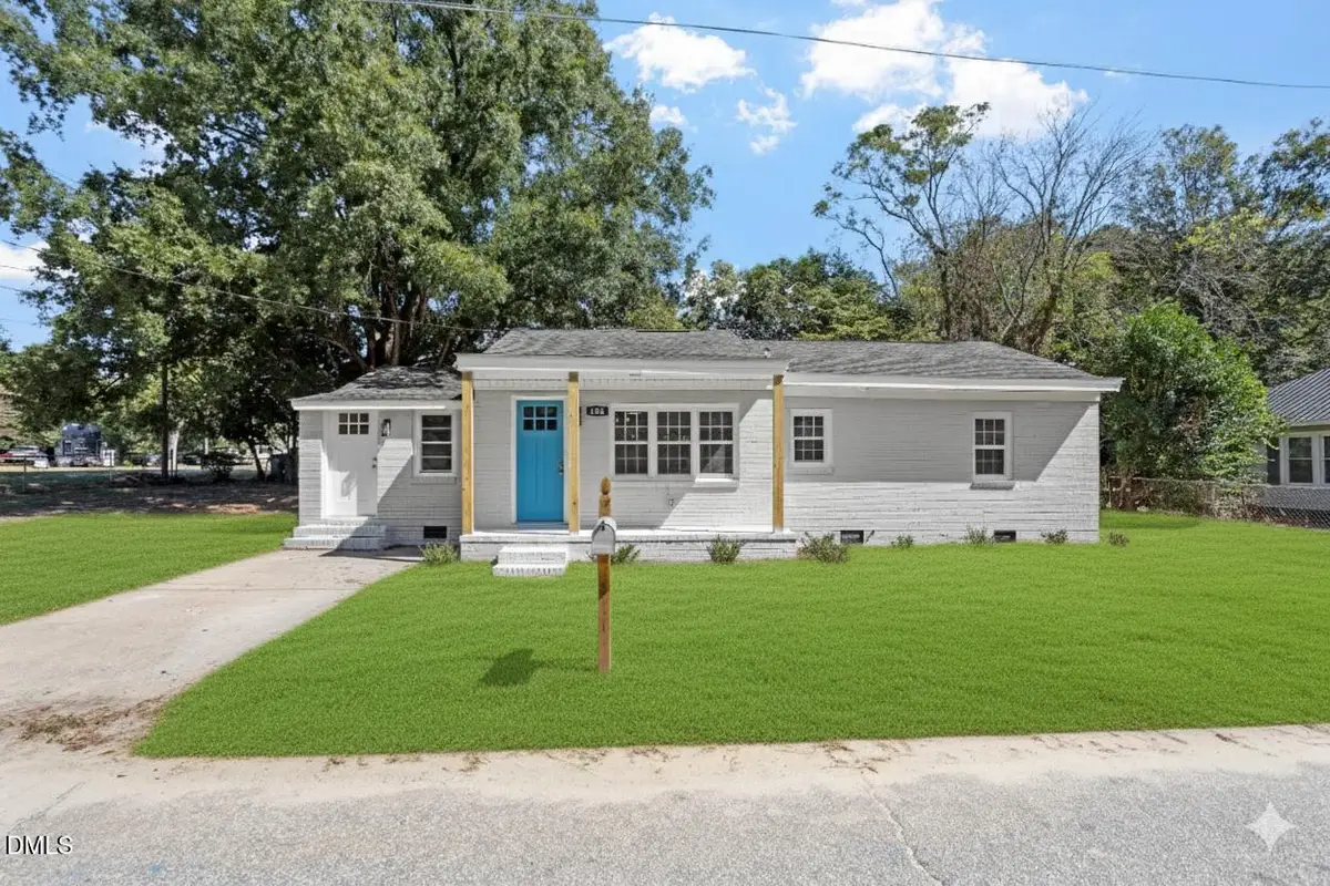 604 E Townsend Street, Dunn, NC 28334 - #1