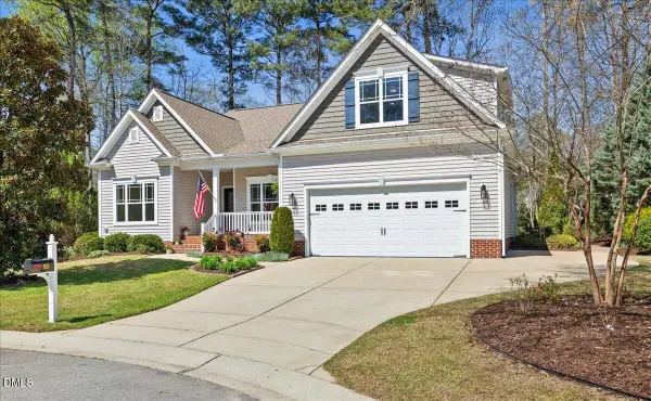 925 Lukestone Drive, Fuquay Varina, NC 27526