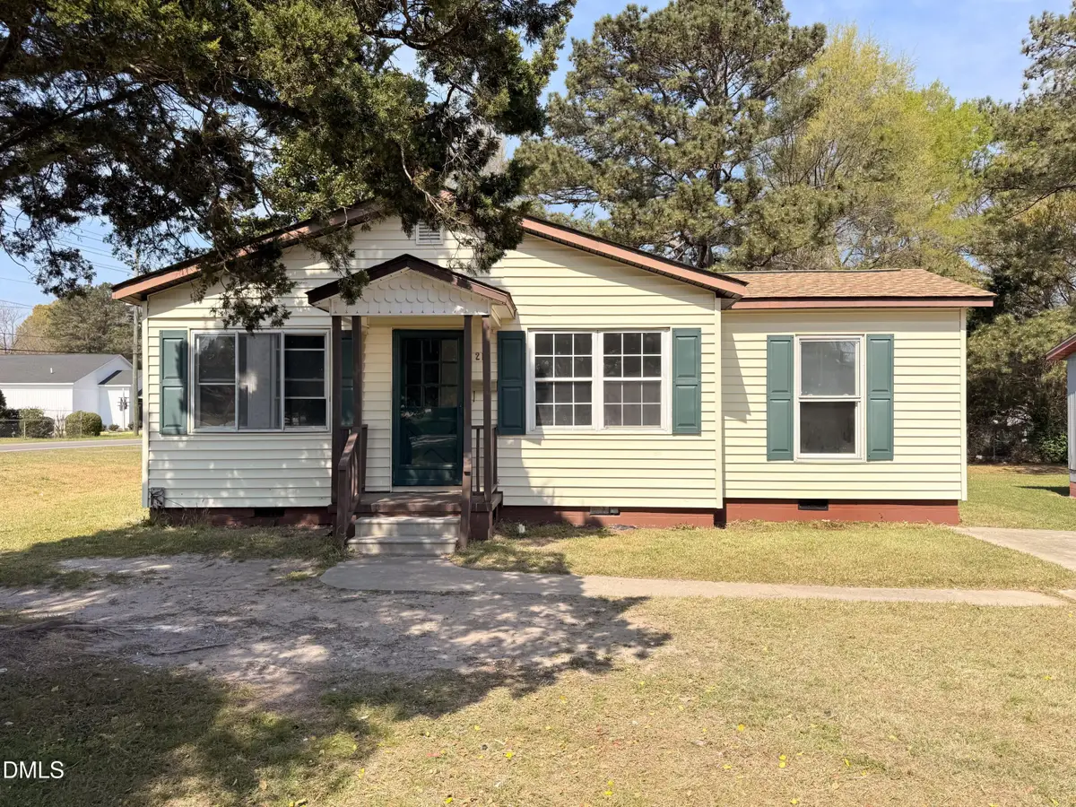 210 S Brevard Street, Selma, NC 27576 - #1