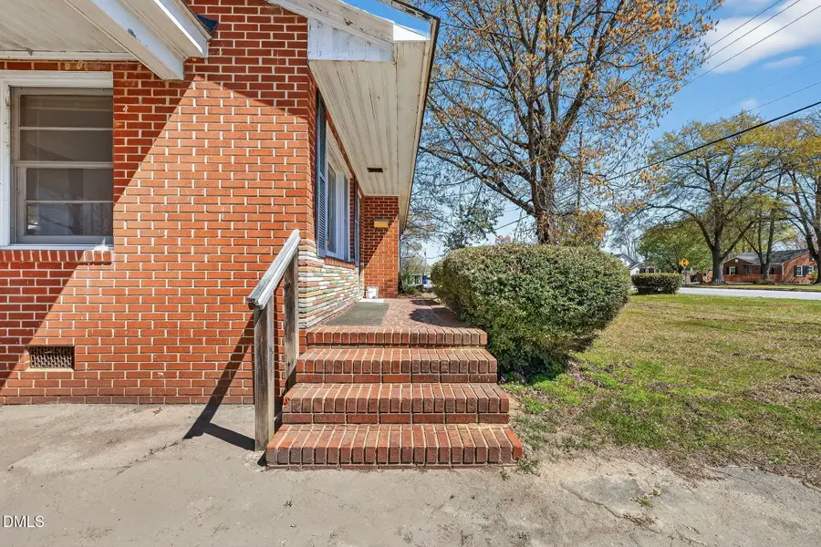 1020 S Pollock Street, Selma, NC 27576 - #3