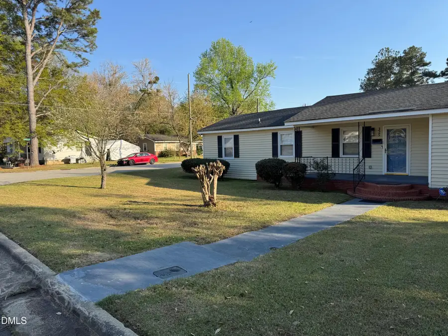 325 Tuskegee Dr, Laurinburg, NC 28352 - #3