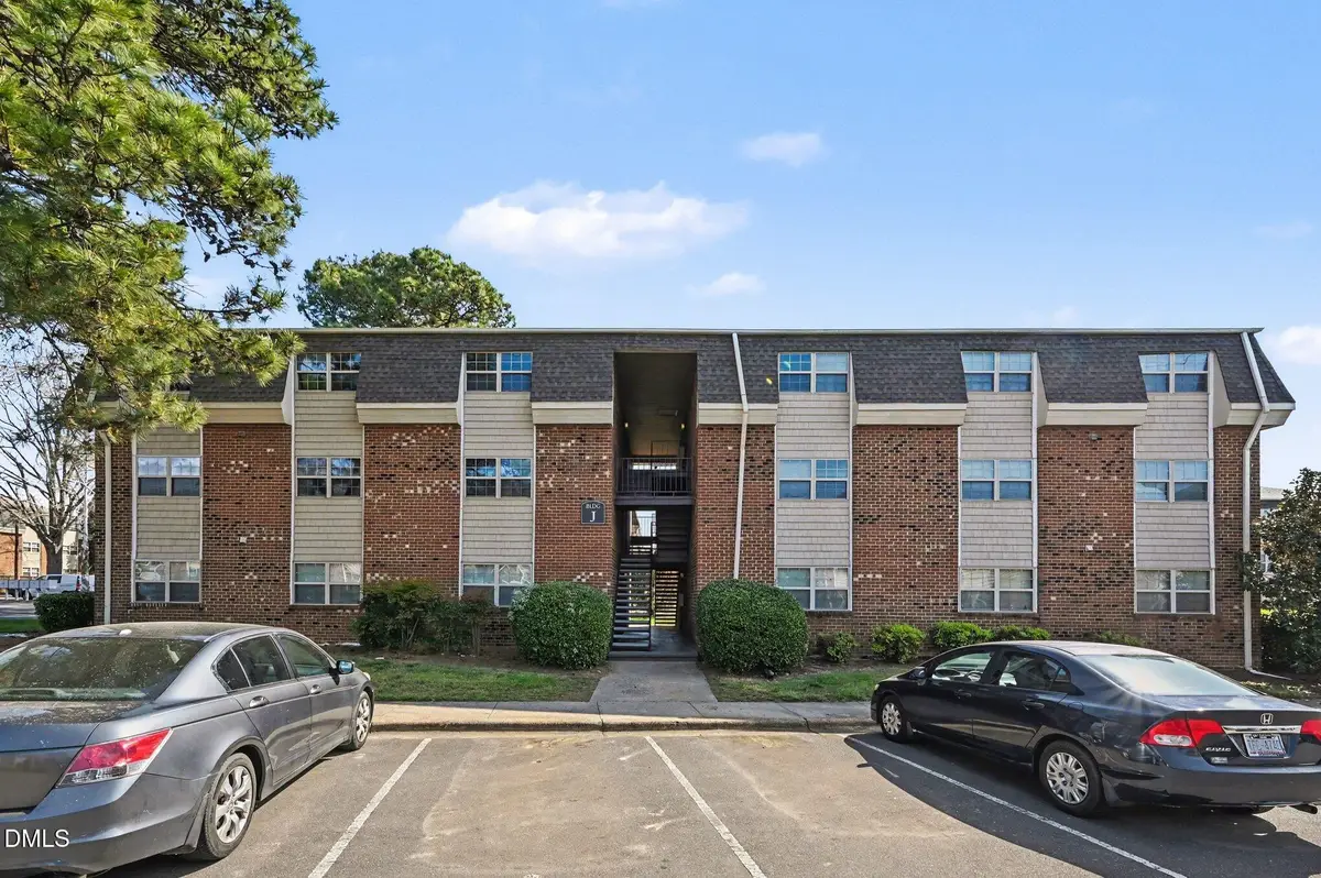501 Jones Ferry Road #Unit J9, Carrboro, NC 27510 - #1