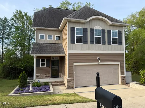 240 E Quailwood Drive, Fuquay Varina, NC 27526