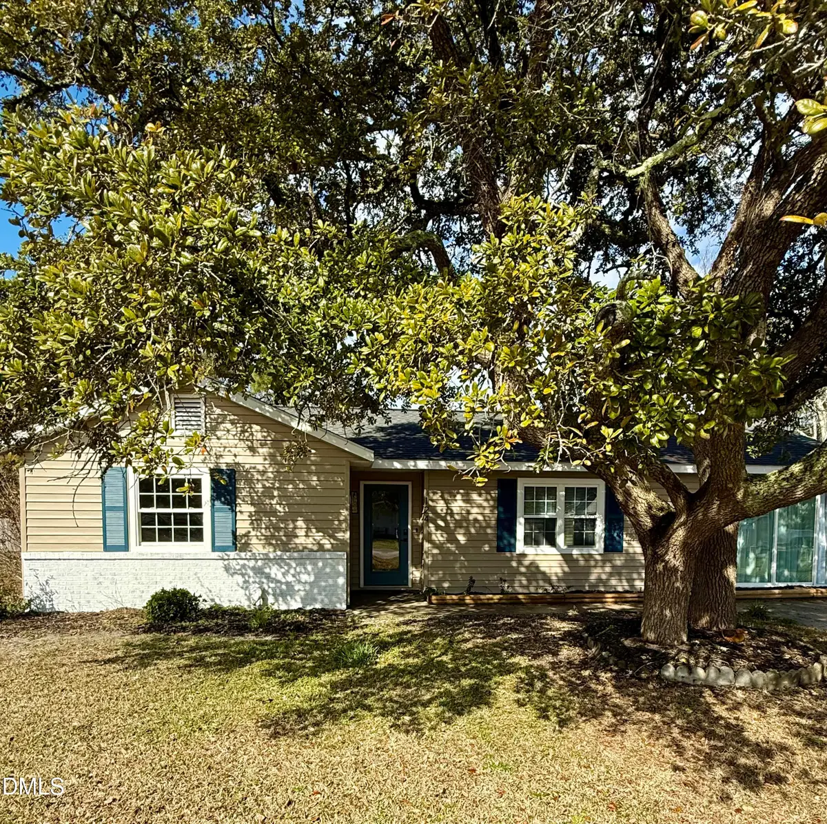 124 Jefferson Street, Beaufort, NC 28516 - #1