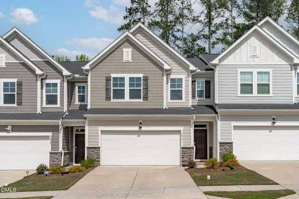 1818 Porch Swing Way, Apex, NC 27502