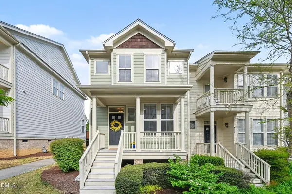 517 Village Loop Drive, Apex, NC 27502