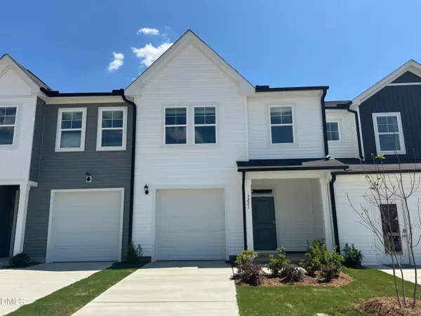 3221 Bailey Lake Drive #225, Fuquay Varina, NC 27526