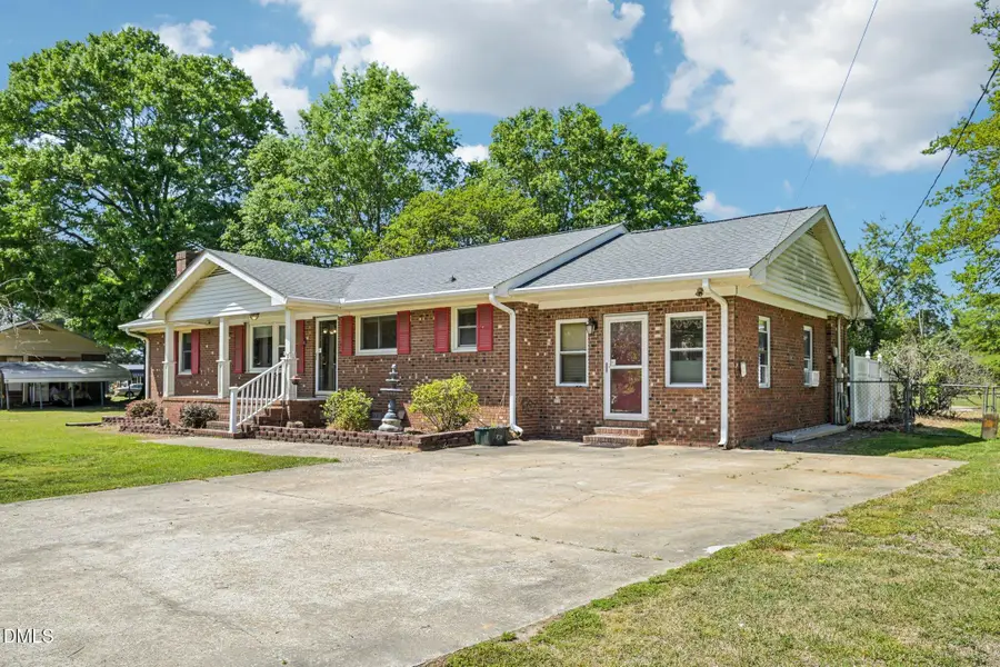 206 Old Post Road, Erwin, NC 28339 - #2