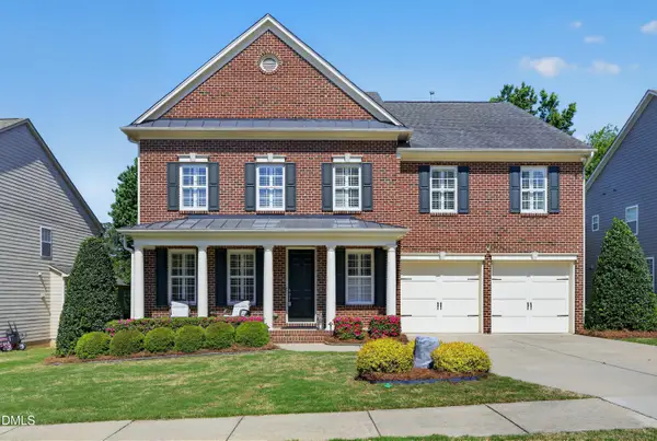 200 Meadowcrest Place, Holly Springs, NC 27540