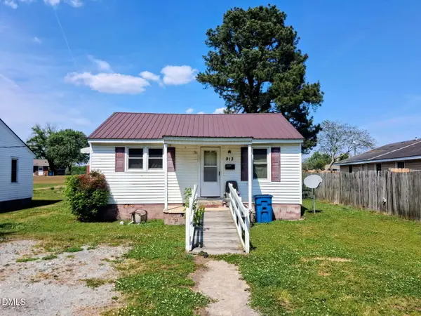 913 E Harnett Street, Dunn, NC 28334