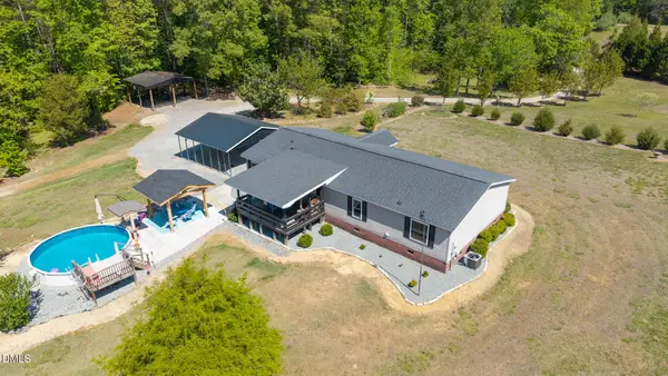 6191 Country Highland Lane, Mebane, NC 27302