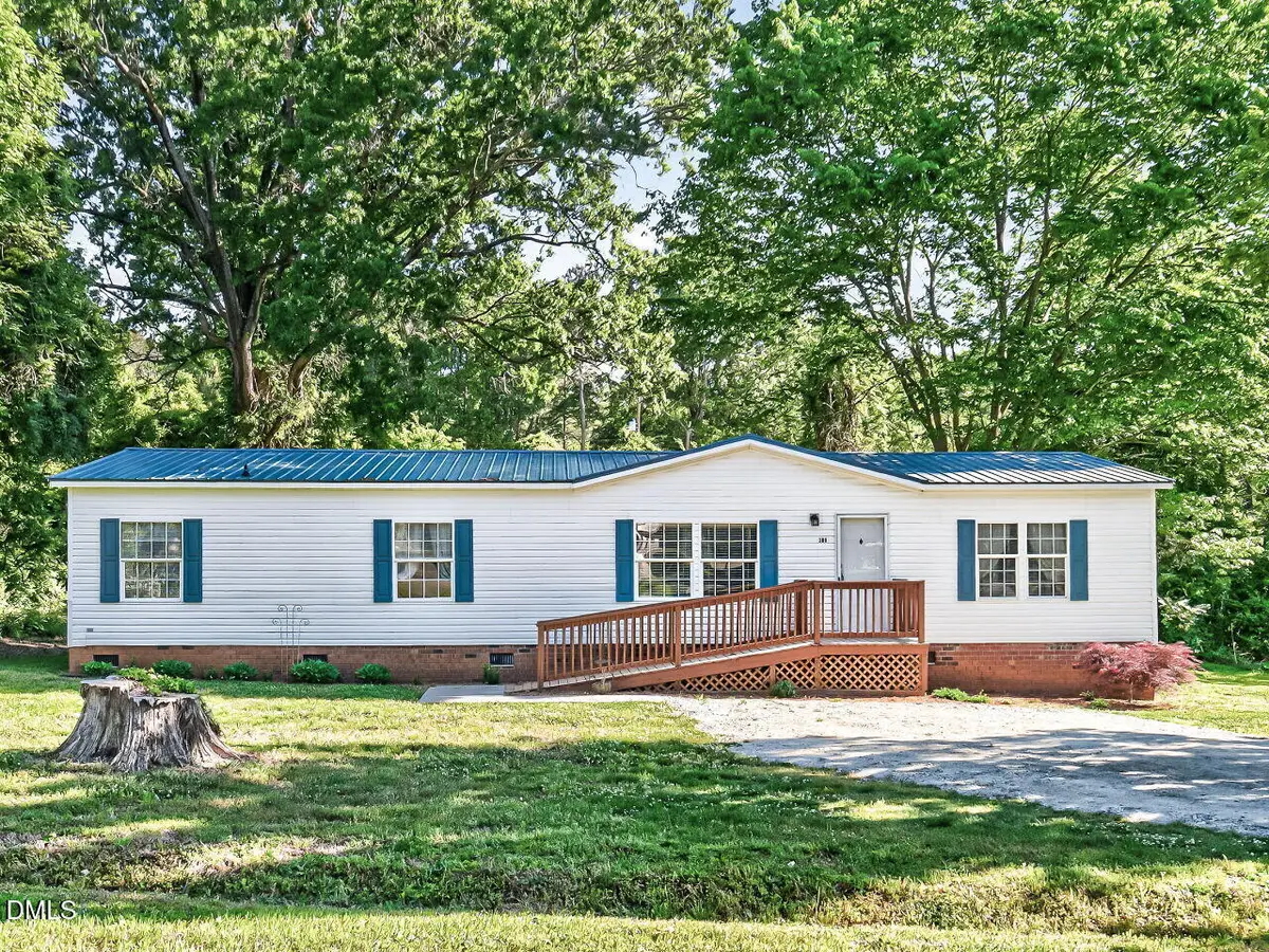 300 E Hemp Street, Robbins, NC 27325 - #1