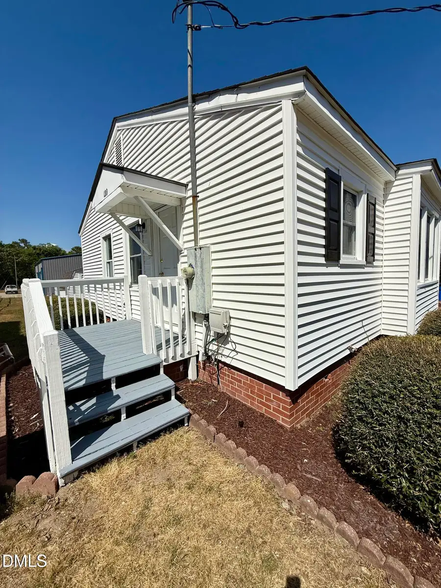 199 E Main Street, Coats, NC 27521 - #3