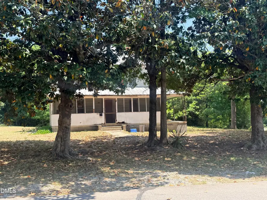 1011 W New York Avenue, Southern Pines, NC 28387 - #2