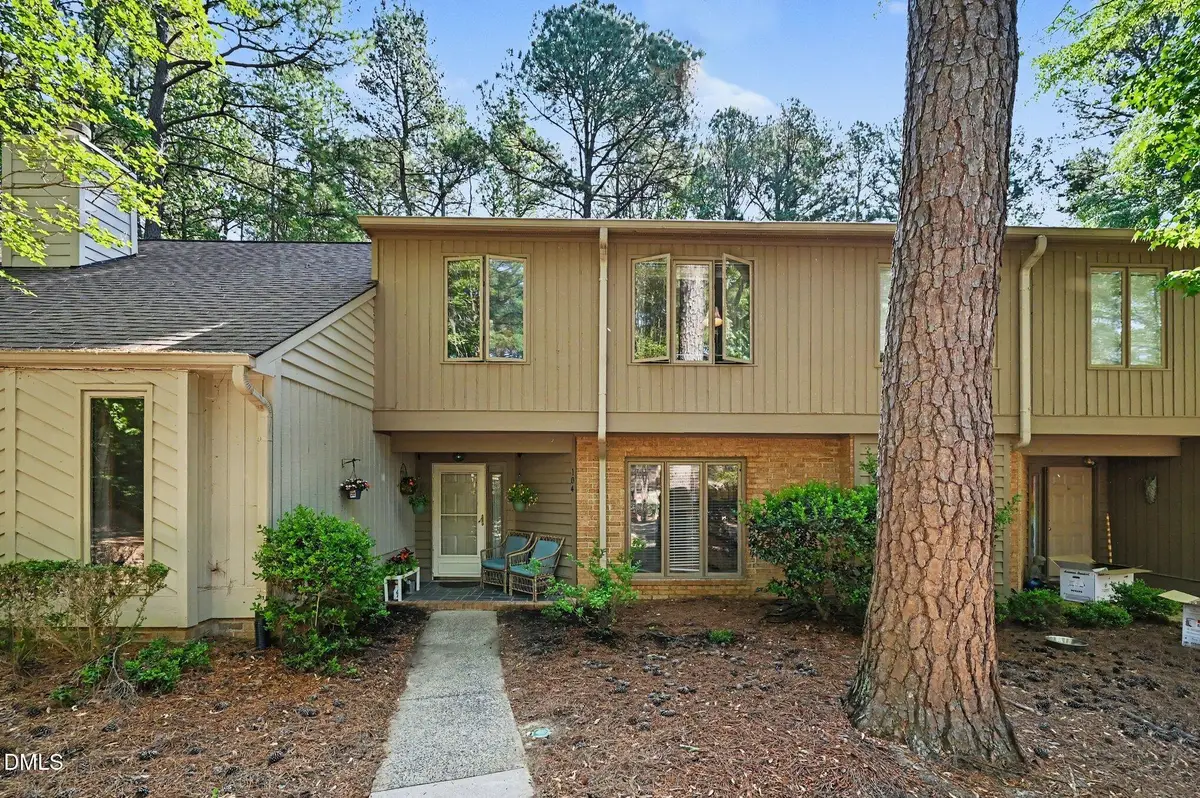 104 Old Stable Court, Chapel Hill, NC 27514 - #1