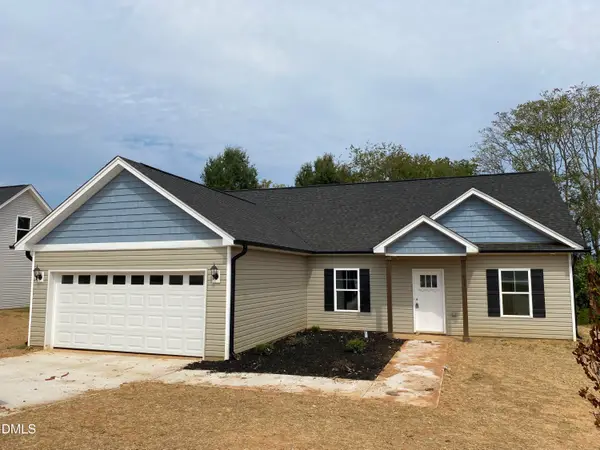 411 E Lee Avenue, Yadkinville, NC 27055