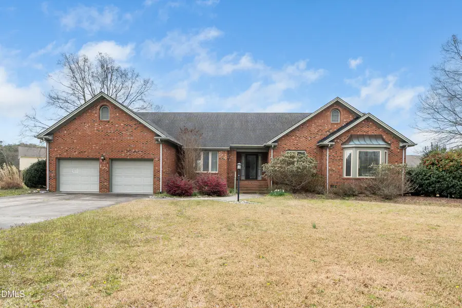 609 W Academy Street, Fuquay Varina, NC 27526 - #2