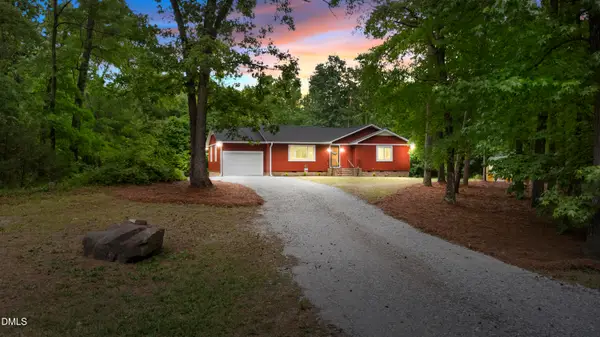 2168 Lakewood Falls Road, Goldston, NC 27252