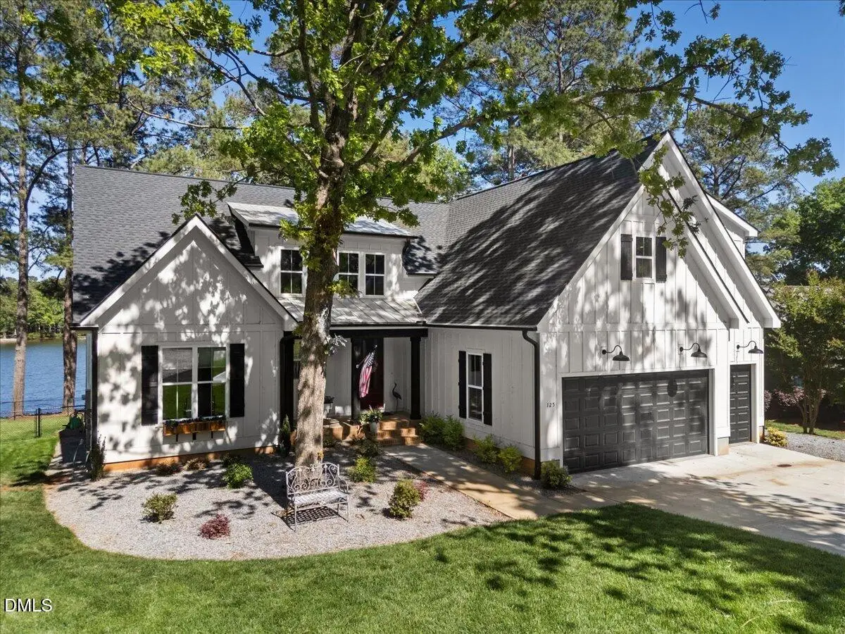 125 Lakeview Circle, Gasburg, VA 23857 - #1