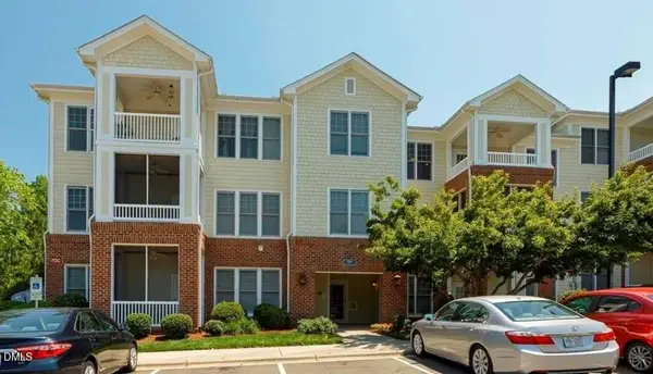 732 Portstewart Drive #732, Cary, NC 27519