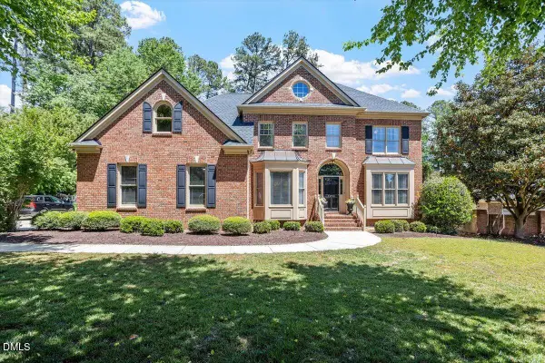 7253 Manor Oaks Drive, Raleigh, NC 27615