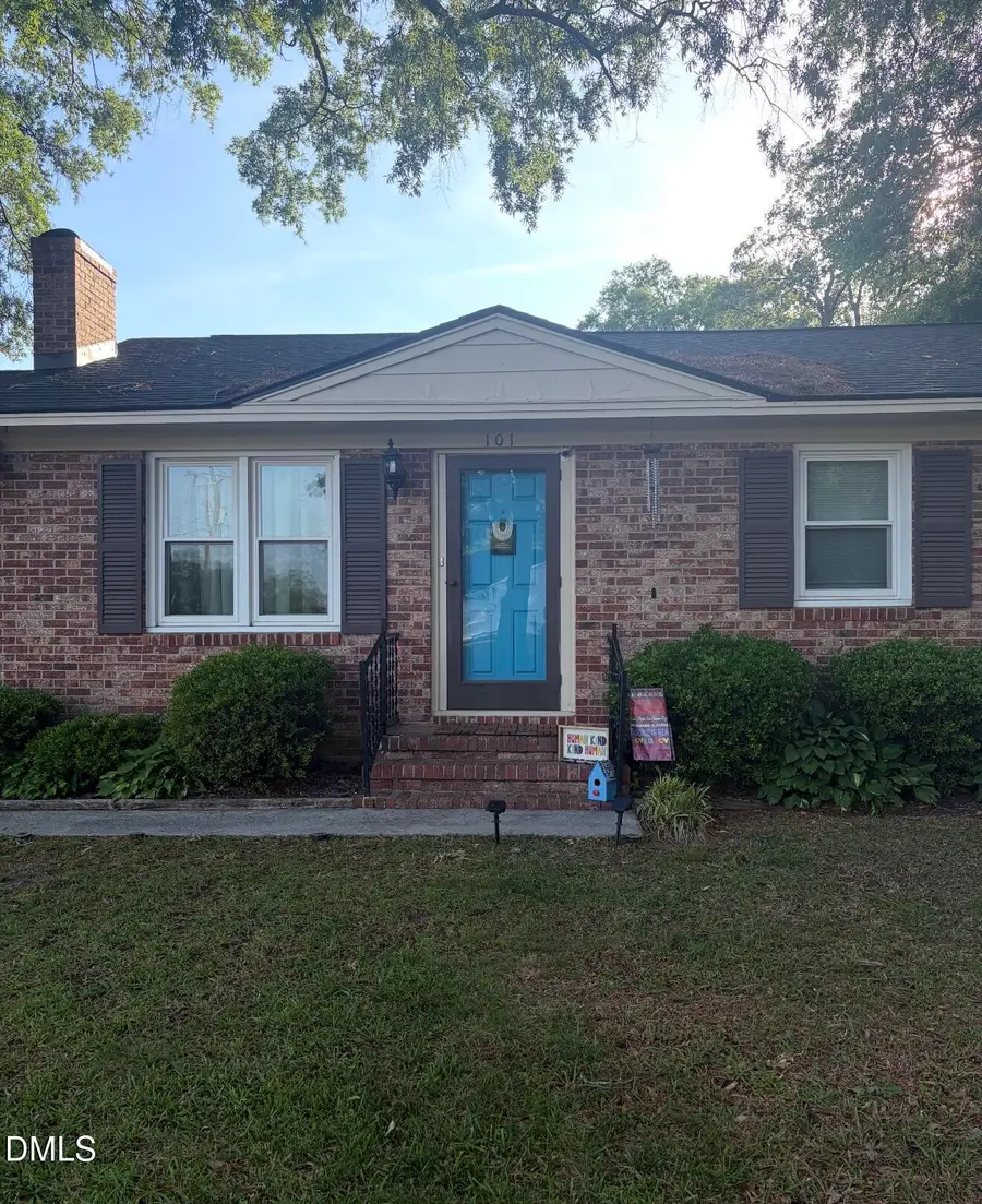 101 National Street, Roseboro, NC 28382 - #3