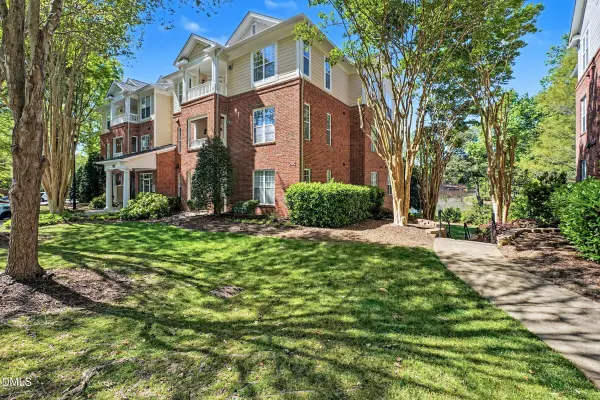 8221 Allyns Landing Way #204, Raleigh, NC 27615