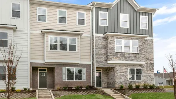 809 Lucky Clover Way, Fuquay Varina, NC 27526