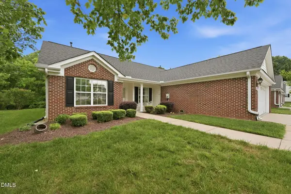 2204 Sweetbay Circle, Burlington, NC 27215