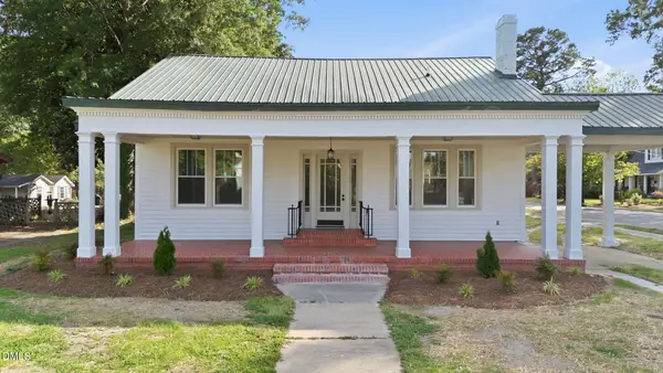 611 W Pearsall Street, Dunn, NC 28334