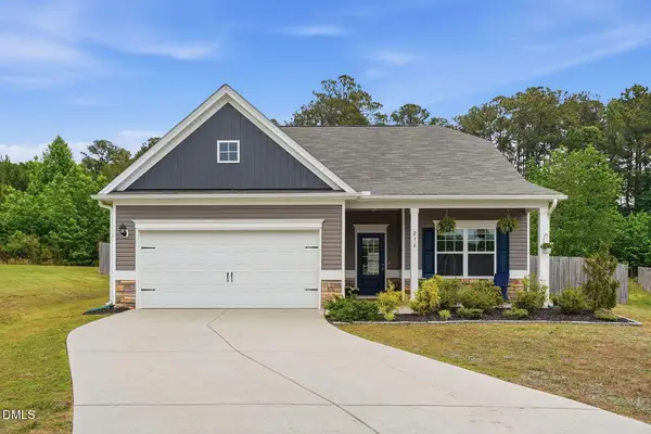 216 Clarendon View Court, Sanford, NC 27330
